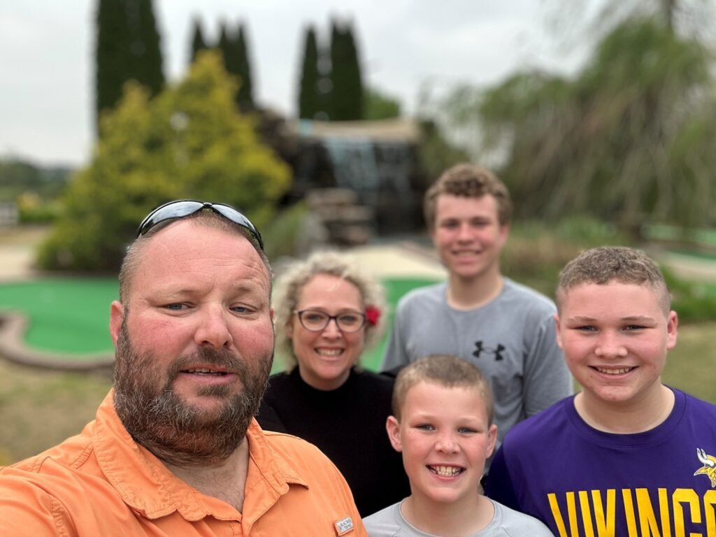 Beaver Lake, AR - Mini Golfing in Roger AR